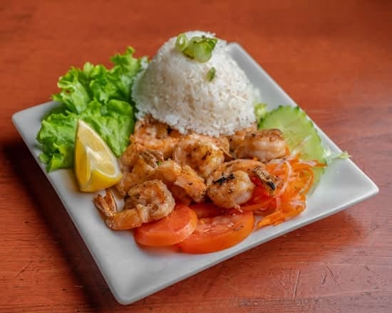 Steamed Rice w/ Charbroiled Shrimp.