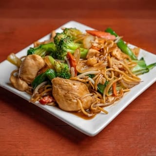 Chicken Pan Fried Egg Noodles